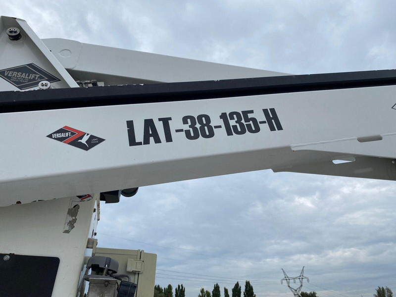 Camion, Camion grue Renault Maxity 150 dxi 4x4 - Versalift Lifting Basket - 3,5t: photos 15