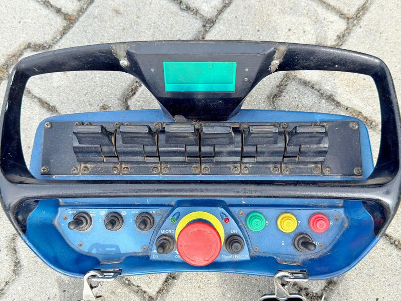 Camion benne, Camion grue DAF CF 85.380 * HMF 2823 K6 (B3) + FUNK * 8x4 * TOP: photos 13