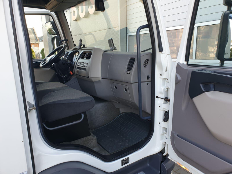 DAF LF 220 EURO 6 6 CYL. LAMBERET - crédit-bail DAF LF 220 EURO 6 6 CYL. LAMBERET: photos 15