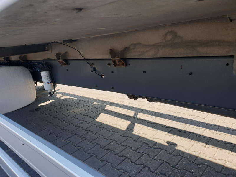 DAF LF 220 EURO 6 6 CYL. LAMBERET - crédit-bail DAF LF 220 EURO 6 6 CYL. LAMBERET: photos 10