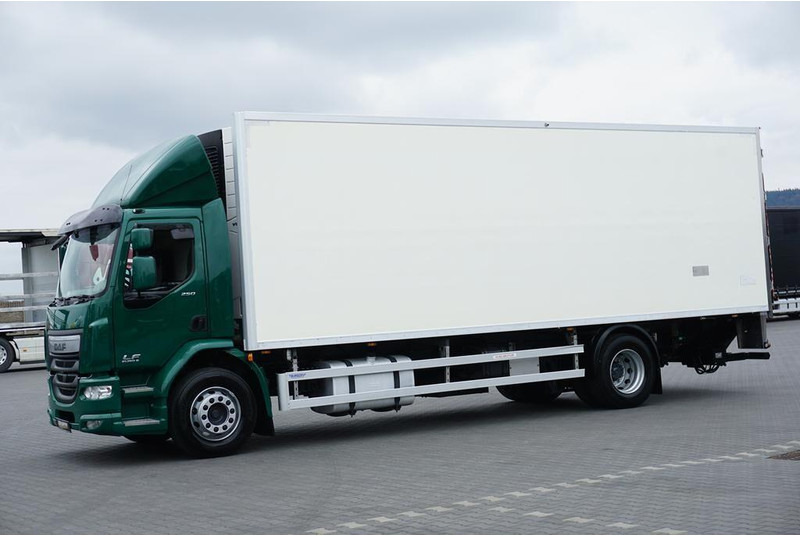DAF LF / 250 / EURO 6 / CHŁODNIA + WINDA / MULTITEMPERATURA - Camion frigorifique: photos 3 DAF LF / 250 / EURO 6 / CHŁODNIA + WINDA / MULTITEMPERATURA - Camion frigorifique: photos 3