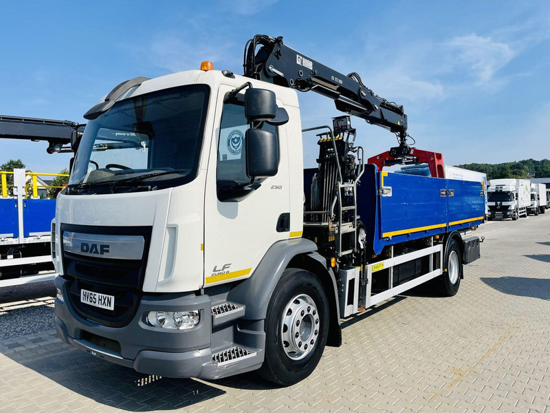 DAF LF CF 250 Right Handed - Camion plateau, Camion grue: photos 2 DAF LF CF 250 Right Handed - Camion plateau, Camion grue: photos 2