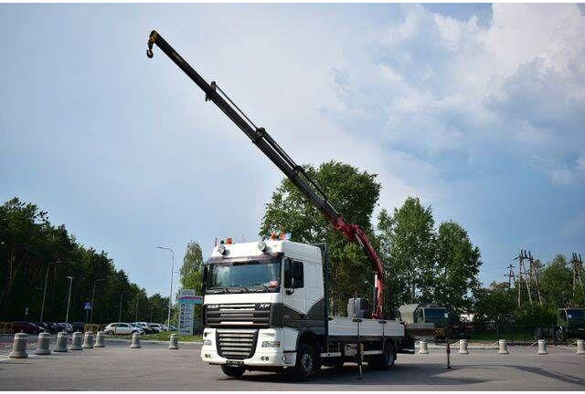 DAF XF 105.410 - Camion plateau, Camion grue: photos 4 DAF XF 105.410 - Camion plateau, Camion grue: photos 4