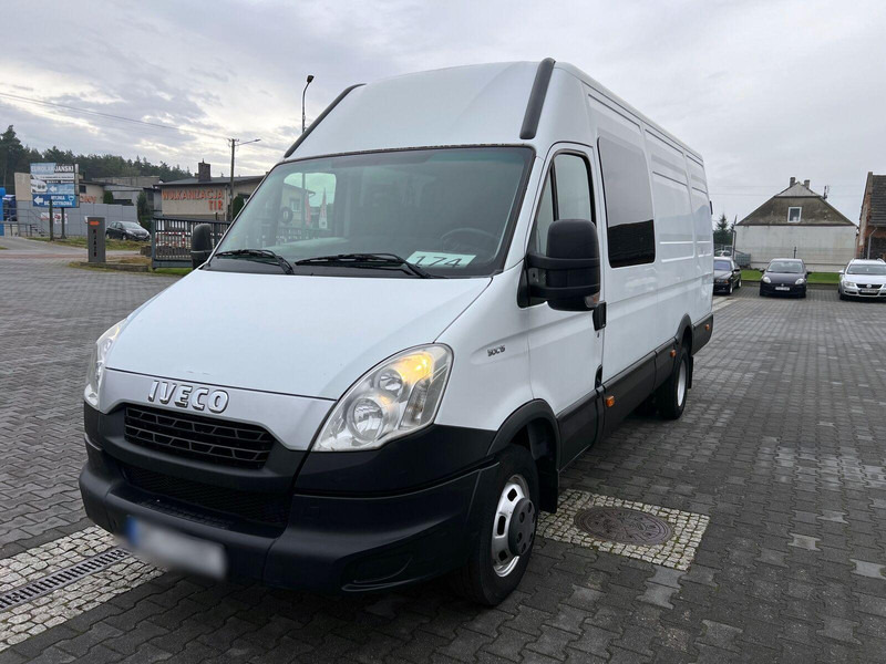 Iveco 50C15 3.0 Maxi Long L4H2 Brygadówka Doka 7-miejsc, Koła Bliźniac - Minibus, Transport de personnes: photos 1 Iveco 50C15 3.0 Maxi Long L4H2 Brygadówka Doka 7-miejsc, Koła Bliźniac - Minibus, Transport de personnes: photos 1