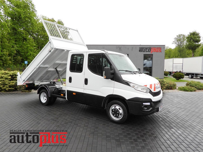 Iveco DAILY 35C13 WYWROTKA PODWÓJNA KABINA DOKA 7 MIEJSC TEMPOMAT BLIŹ - Utilitaire benne, Utilitaire double cabine: photos 1 Iveco DAILY 35C13 WYWROTKA PODWÓJNA KABINA DOKA 7 MIEJSC TEMPOMAT BLIŹ - Utilitaire benne, Utilitaire double cabine: photos 1