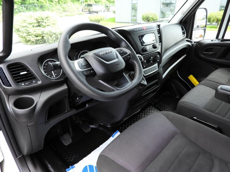 Iveco DAILY 35S18 PLANDEKA 10 PALET TEMPOMAT LEDY KLIMATYZACJA 180KM - Utilitaire plateau baché: photos 2 Iveco DAILY 35S18 PLANDEKA 10 PALET TEMPOMAT LEDY KLIMATYZACJA 180KM - Utilitaire plateau baché: photos 2