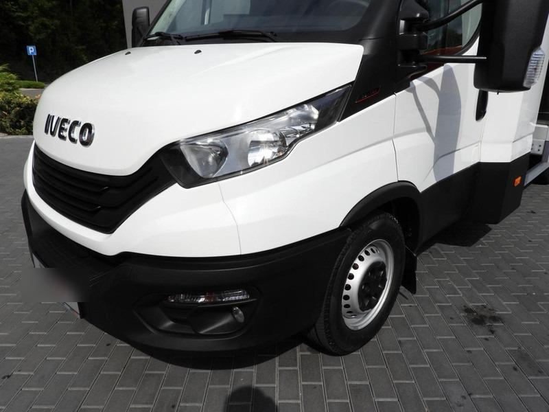 Iveco DAILY 35S18 PLANDEKA WINDA 10 PALET WEBASTO TEMPOMAT PNEUMATYKA - crédit-bail Iveco DAILY 35S18 PLANDEKA WINDA 10 PALET WEBASTO TEMPOMAT PNEUMATYKA: photos 19 Iveco DAILY 35S18 PLANDEKA WINDA 10 PALET WEBASTO TEMPOMAT PNEUMATYKA - crédit-bail Iveco DAILY 35S18 PLANDEKA WINDA 10 PALET WEBASTO TEMPOMAT PNEUMATYKA: photos 19