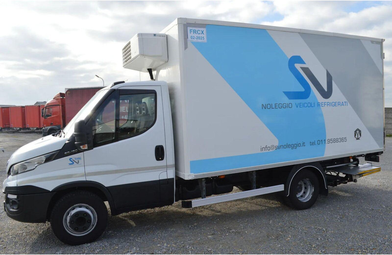 Iveco DAILY 60C15 REFRIGERATOR + SIDE AND REAR DOORS, LIFT FOLDED UNDE - Camion frigorifique: photos 2 Iveco DAILY 60C15 REFRIGERATOR + SIDE AND REAR DOORS, LIFT FOLDED UNDE - Camion frigorifique: photos 2