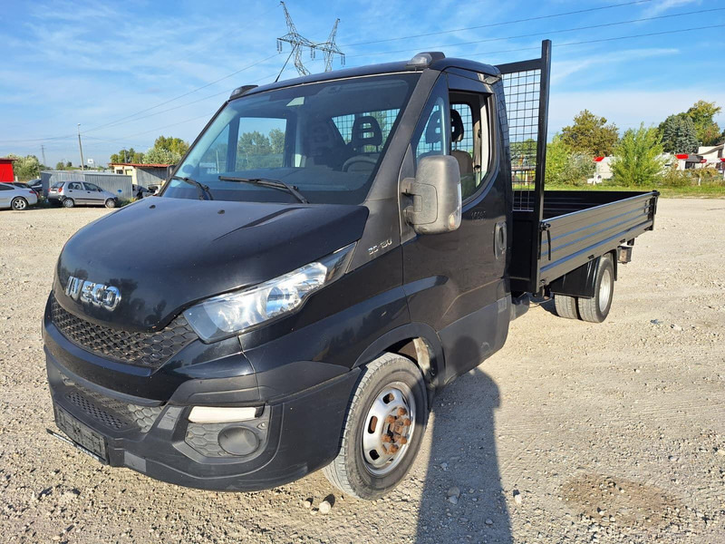 Iveco Daily 35-130 - 3 sided Tipper - Utilitaire benne: photos 3 Iveco Daily 35-130 - 3 sided Tipper - Utilitaire benne: photos 3