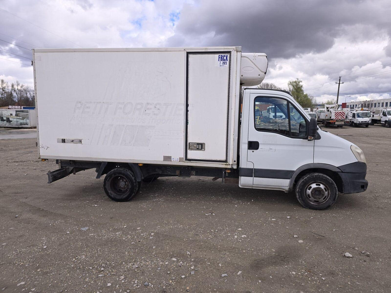 Iveco Daily 35 C 13 - Carrier Xarios 500 frigo - Utilitaire frigorifique: photos 4 Iveco Daily 35 C 13 - Carrier Xarios 500 frigo - Utilitaire frigorifique: photos 4