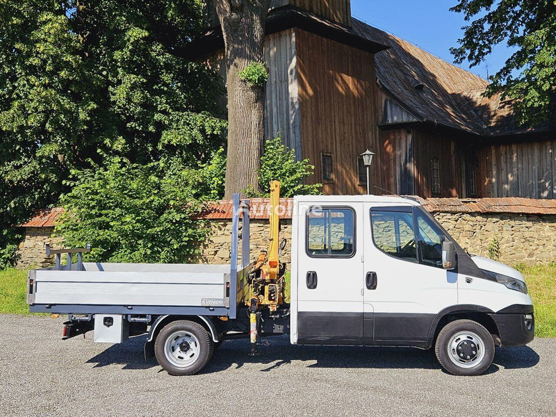 Iveco Daily 35c-15 Doka flatbed + crane Effer - Fourgon plateau, Utilitaire double cabine: photos 5 Iveco Daily 35c-15 Doka flatbed + crane Effer - Fourgon plateau, Utilitaire double cabine: photos 5