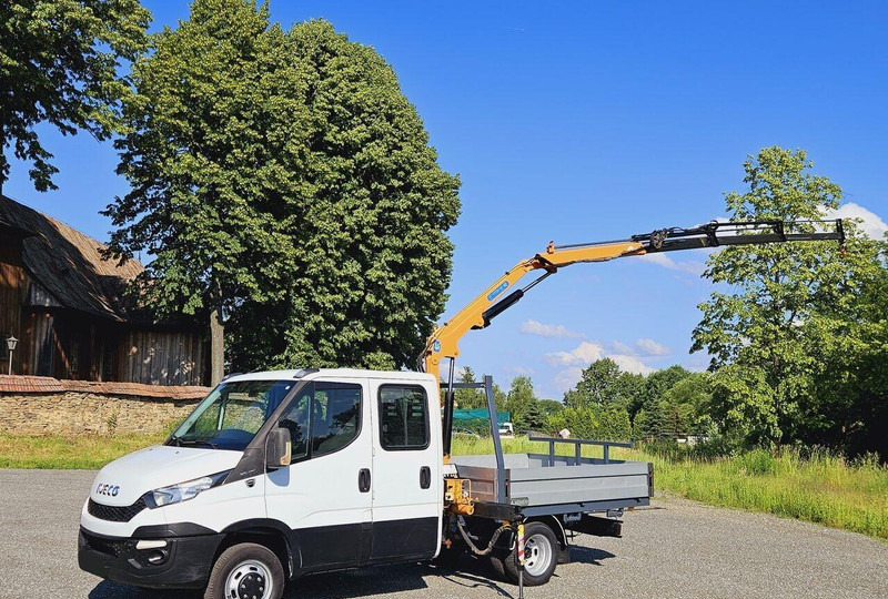 Iveco Daily 35c-15 Doka flatbed + crane Effer - Fourgon plateau, Utilitaire double cabine: photos 4 Iveco Daily 35c-15 Doka flatbed + crane Effer - Fourgon plateau, Utilitaire double cabine: photos 4