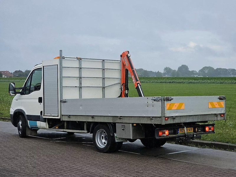 Iveco Daily 40C15 - Flatbed + crane - Camion plateau, Camion grue: photos 3 Iveco Daily 40C15 - Flatbed + crane - Camion plateau, Camion grue: photos 3