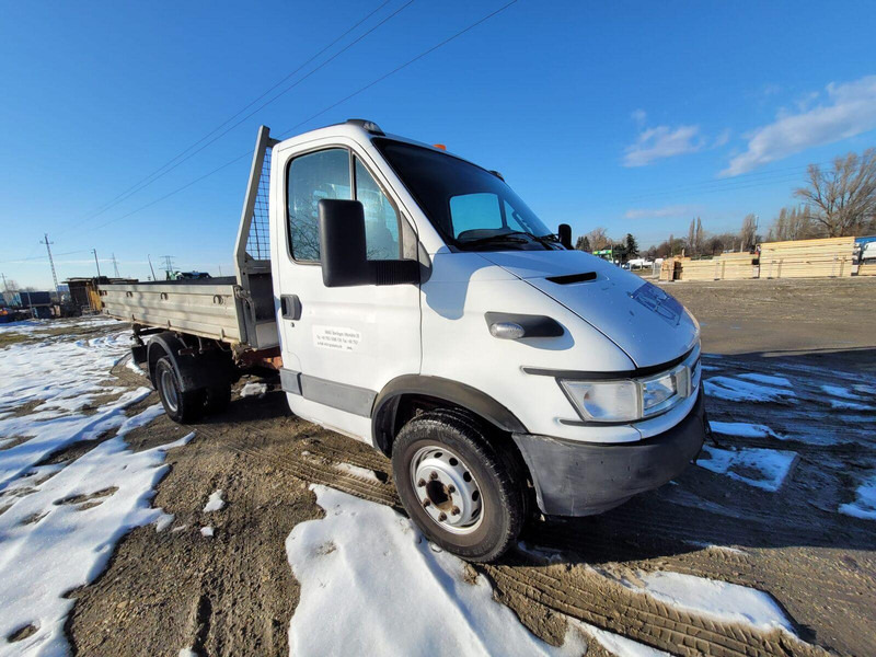 Iveco Daily 65 C 17 3 sided tipper 6,5t - Camion benne: photos 1 Iveco Daily 65 C 17 3 sided tipper 6,5t - Camion benne: photos 1