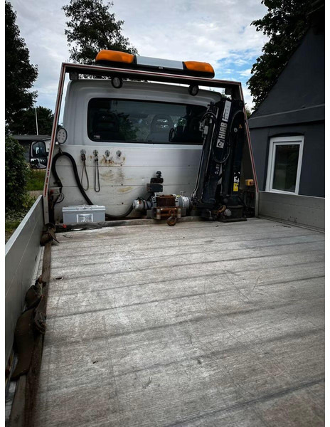 Iveco Daily 70C17 - Car transporter + crane - Camion porte-voitures: photos 4 Iveco Daily 70C17 - Car transporter + crane - Camion porte-voitures: photos 4