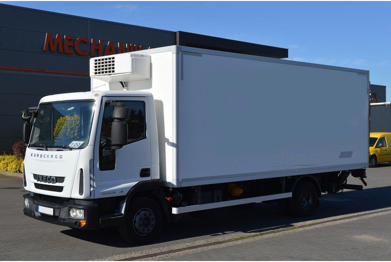 Iveco EUROCARGO 120EL18 REFRIGERATOR+LIFT SIDE DOOR - Camion frigorifique: photos 1 Iveco EUROCARGO 120EL18 REFRIGERATOR+LIFT SIDE DOOR - Camion frigorifique: photos 1