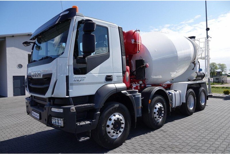 Iveco TRAKKER 410 / 8X4 / BETONOMIESZARKA 9 M3 / PUTZMEISTER / ALUFELG - Camion malaxeur: photos 2 Iveco TRAKKER 410 / 8X4 / BETONOMIESZARKA 9 M3 / PUTZMEISTER / ALUFELG - Camion malaxeur: photos 2