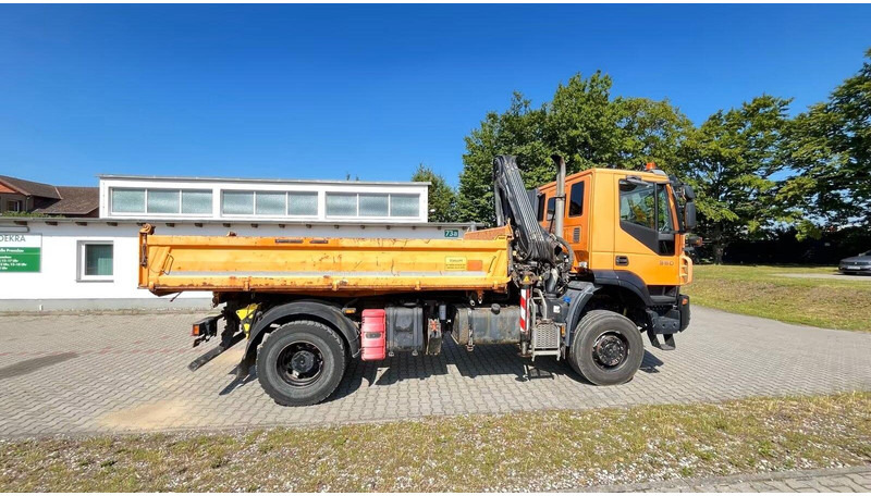 Iveco Trakker 360 EEV - 3 way tipper + crane - Camion benne, Camion grue: photos 3 Iveco Trakker 360 EEV - 3 way tipper + crane - Camion benne, Camion grue: photos 3