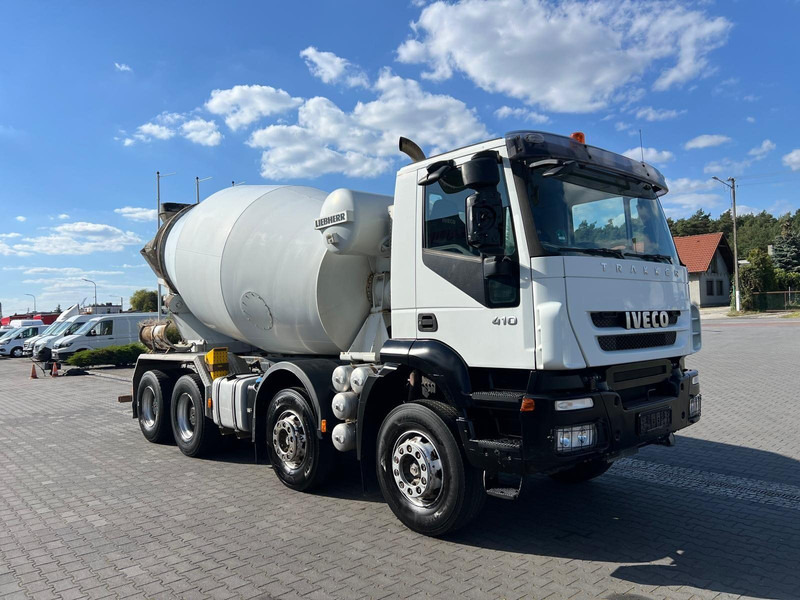 Iveco Trakker 410 CONCRETE MIXER LIEBHERR 904 9m³ - Camion malaxeur: photos 5 Iveco Trakker 410 CONCRETE MIXER LIEBHERR 904 9m³ - Camion malaxeur: photos 5