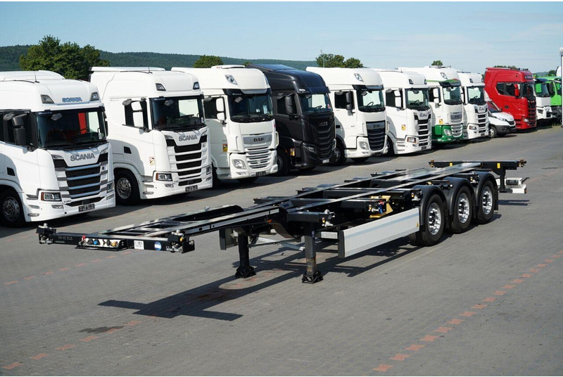 Krone NACZEPA PODKONTENEROWA / MAŁO UŻYWANA / UNIWERSALNA / 2023 ROK - Semi-remorque porte-conteneur/ Caisse mobile: photos 1 Krone NACZEPA PODKONTENEROWA / MAŁO UŻYWANA / UNIWERSALNA / 2023 ROK - Semi-remorque porte-conteneur/ Caisse mobile: photos 1