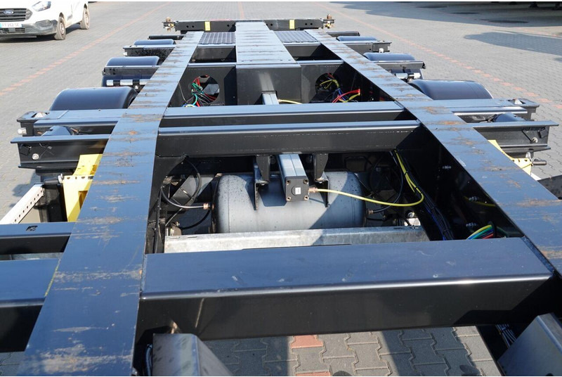 Krone NACZEPA PODKONTENEROWA / NOWA / 2023 ROK / ROZSUWANY TYŁ / DO WS - Semi-remorque porte-conteneur/ Caisse mobile: photos 2 Krone NACZEPA PODKONTENEROWA / NOWA / 2023 ROK / ROZSUWANY TYŁ / DO WS - Semi-remorque porte-conteneur/ Caisse mobile: photos 2