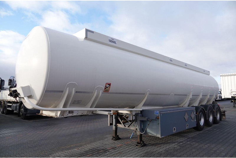 LAG CYSTERNA DO PALIWA / 36200 L / 4 KOMORY - Semi-remorque citerne: photos 3 LAG CYSTERNA DO PALIWA / 36200 L / 4 KOMORY - Semi-remorque citerne: photos 3