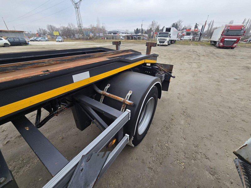Louault container trailer - Remorque porte-conteneur/ Caisse mobile: photos 3 Louault container trailer - Remorque porte-conteneur/ Caisse mobile: photos 3