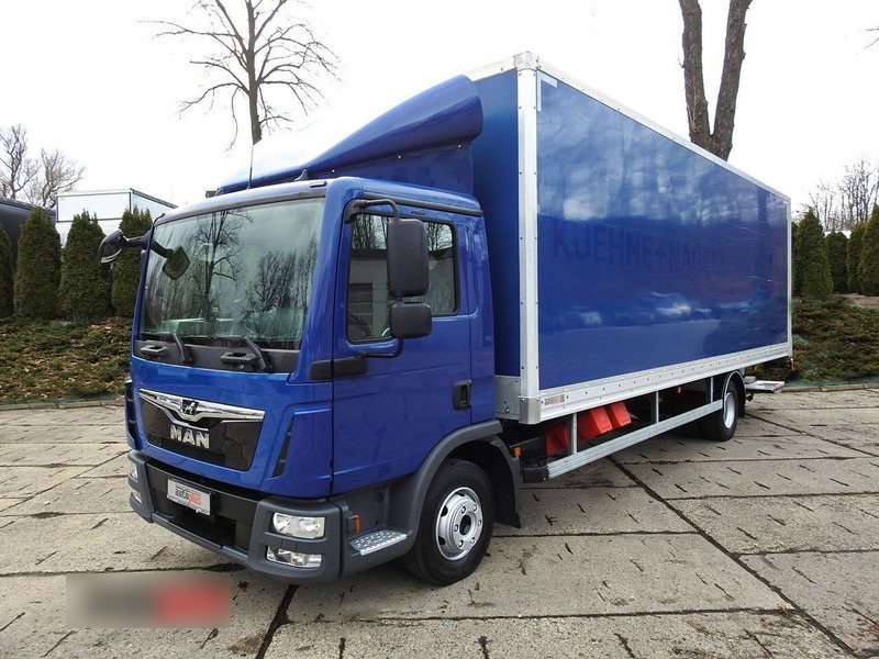 MAN TGL 12.220 KONTENER WINDA 18 PALET TEMPOMAT KLIMATYZACJA PNEUMAT - Camion fourgon: photos 1 MAN TGL 12.220 KONTENER WINDA 18 PALET TEMPOMAT KLIMATYZACJA PNEUMAT - Camion fourgon: photos 1