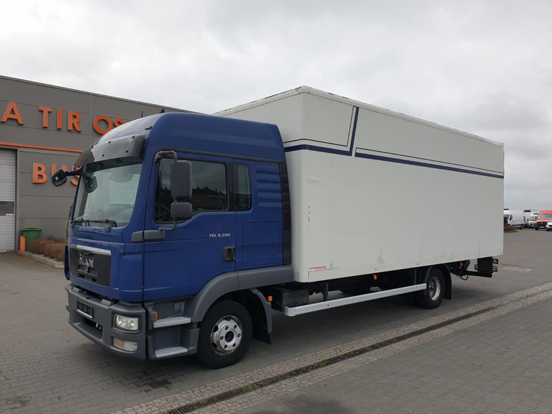 MAN TGL 8.220 EURO 5 CONTAINER+LIFT - Camion fourgon: photos 1 MAN TGL 8.220 EURO 5 CONTAINER+LIFT - Camion fourgon: photos 1