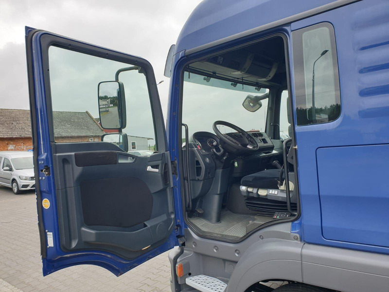Camion fourgon MAN TGL 8.220 EURO 5 CONTAINER+LIFT: photos 12 Camion fourgon MAN TGL 8.220 EURO 5 CONTAINER+LIFT: photos 12
