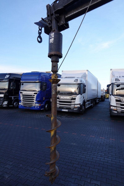 MAN TGM 13.290 / 4x4 / HDS HC 190 + WIERTŁO 2 mb / WIERTNICA / EURO - Foreuse: photos 5 MAN TGM 13.290 / 4x4 / HDS HC 190 + WIERTŁO 2 mb / WIERTNICA / EURO - Foreuse: photos 5