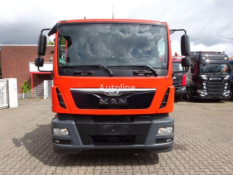 MAN TGM 15.250 Flatbed - Camion plateau: photos 3 MAN TGM 15.250 Flatbed - Camion plateau: photos 3