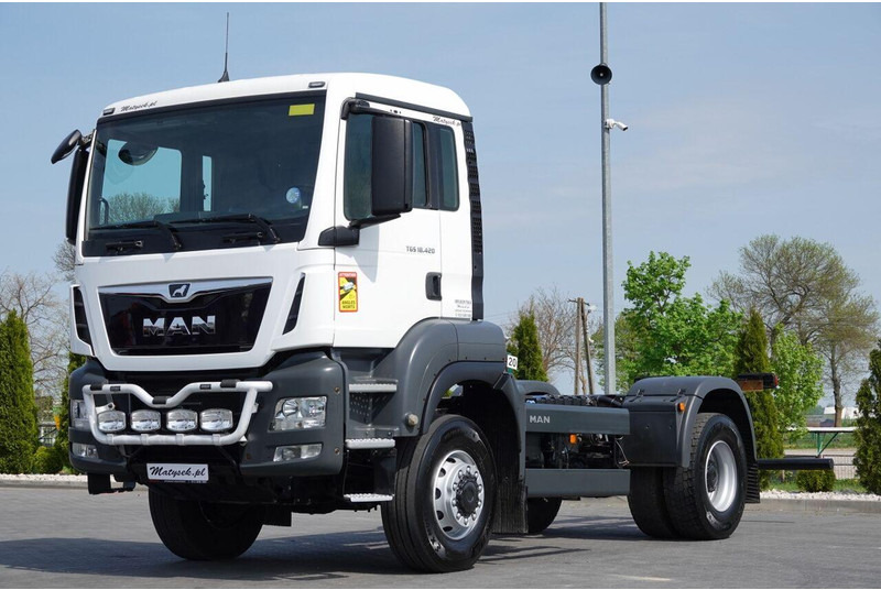MAN TGS 18.420 / 4X4 / RAMA DŁ. 5,6 M / NAVI / DO ZABUDOWY / SPROWA - Châssis cabine: photos 1 MAN TGS 18.420 / 4X4 / RAMA DŁ. 5,6 M / NAVI / DO ZABUDOWY / SPROWA - Châssis cabine: photos 1