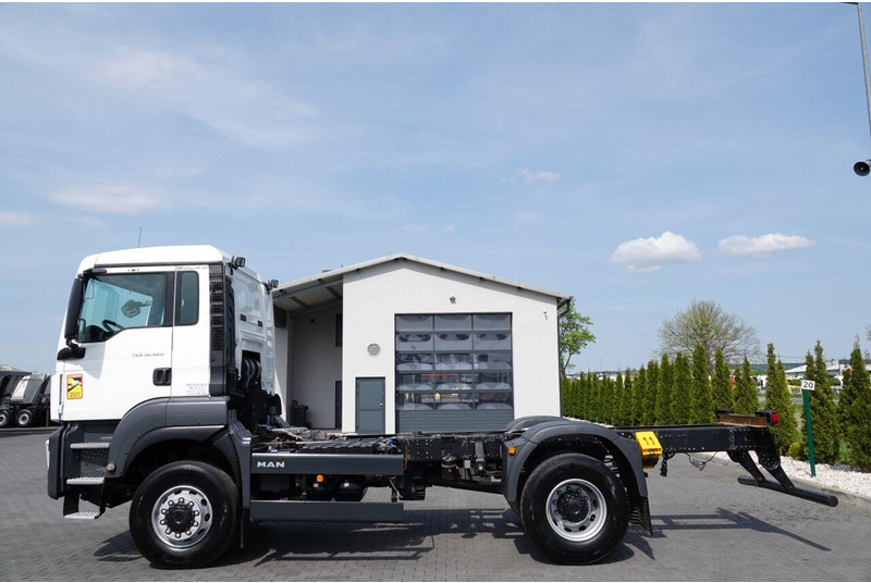 MAN TGS 18.420 / 4X4 / RAMA DŁ. 5,6 M / NAVI / DO ZABUDOWY / SPROWA - Châssis cabine: photos 4 MAN TGS 18.420 / 4X4 / RAMA DŁ. 5,6 M / NAVI / DO ZABUDOWY / SPROWA - Châssis cabine: photos 4