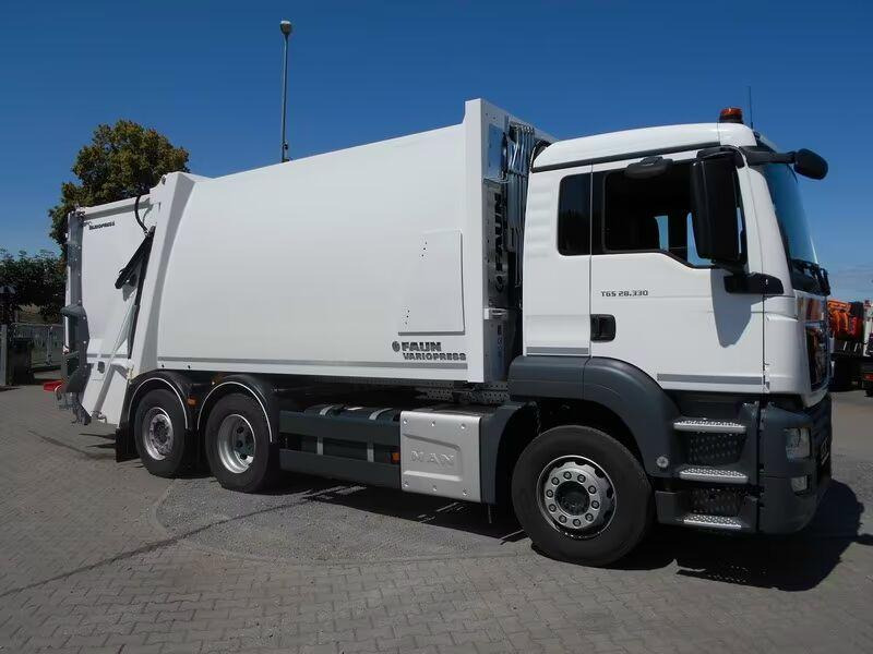 MAN TGS 26.330 - Garbage truck - Benne à ordures ménagères: photos 2 MAN TGS 26.330 - Garbage truck - Benne à ordures ménagères: photos 2