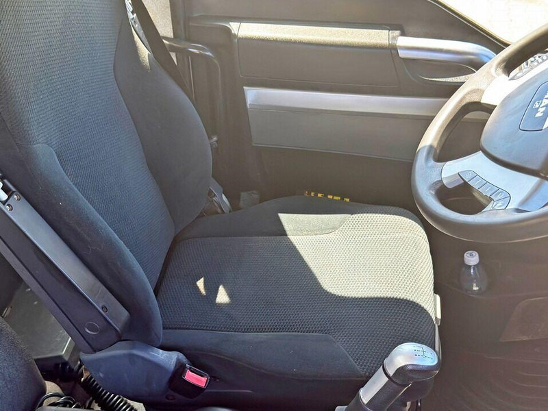 Camion benne MAN TGS 26.360 Kipper 5,20 m + BORDMATIC / 6x4: photos 11 Camion benne MAN TGS 26.360 Kipper 5,20 m + BORDMATIC / 6x4: photos 11