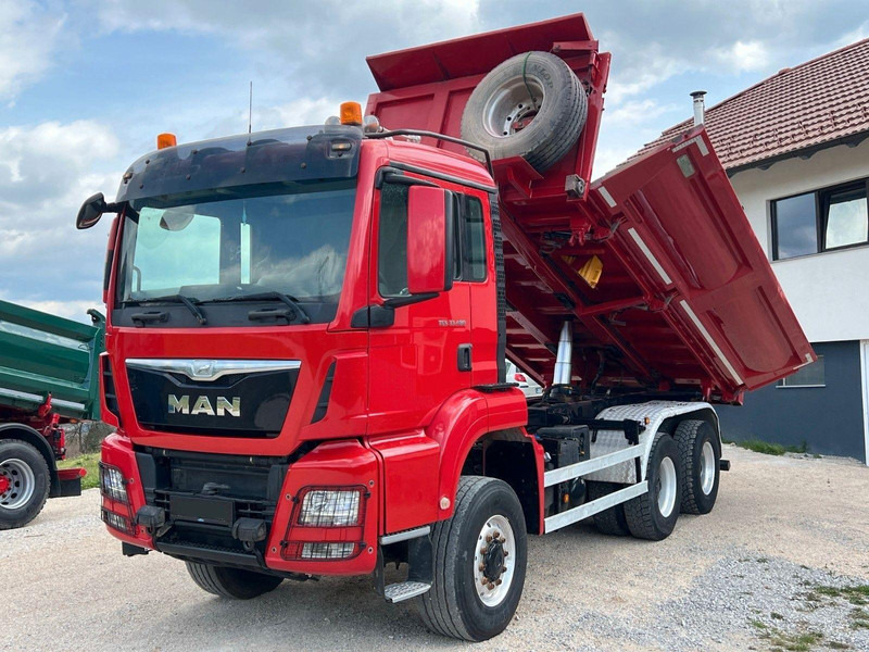 MAN TGS 33.480 6x6 B Tipper - Camion benne: photos 4 MAN TGS 33.480 6x6 B Tipper - Camion benne: photos 4