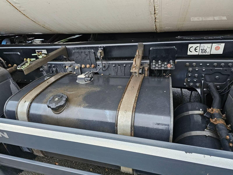 MAN TGS 35.360 - Garbage truck - Benne à ordures ménagères: photos 5 MAN TGS 35.360 - Garbage truck - Benne à ordures ménagères: photos 5