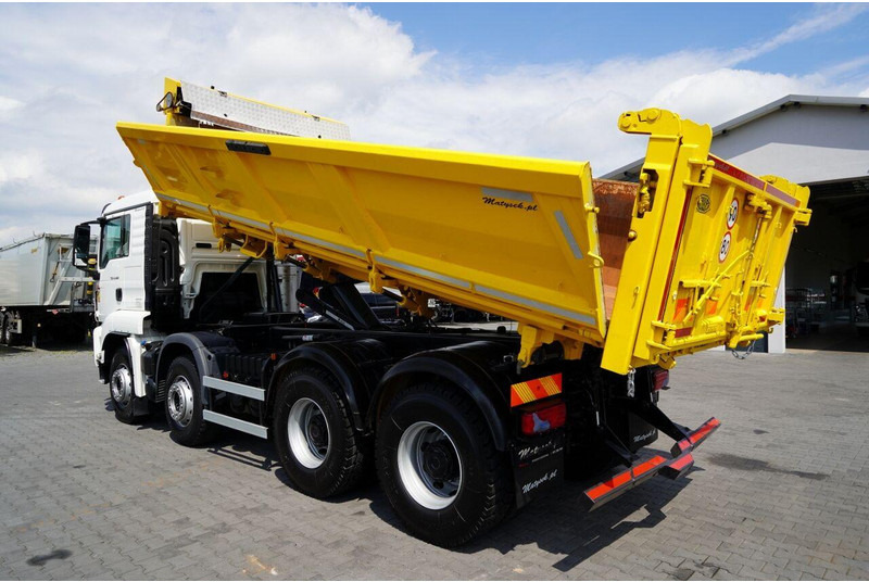 MAN TGS 41.460 / 8x8 / WYWROTKA / 2 STRONNA / BORDMATIC / HYDROBURTA - Camion benne: photos 4 MAN TGS 41.460 / 8x8 / WYWROTKA / 2 STRONNA / BORDMATIC / HYDROBURTA - Camion benne: photos 4