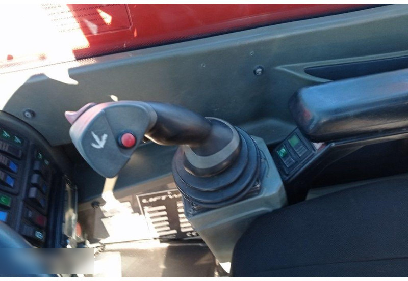 Chariot télescopique Manitou MRT 2150 Rotating telehandler: photos 20