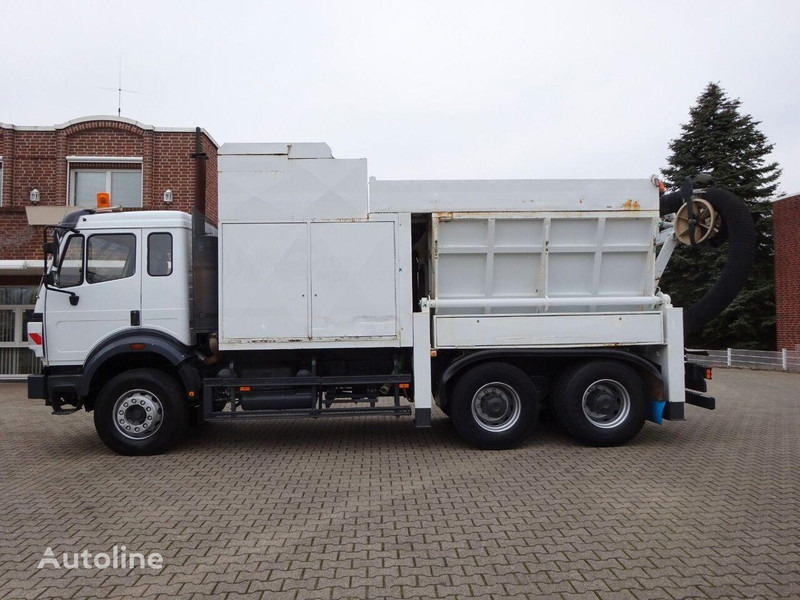 Mercedes-Benz 2527 - Vacuum truck 6x4 - Camion hydrocureur: photos 3 Mercedes-Benz 2527 - Vacuum truck 6x4 - Camion hydrocureur: photos 3