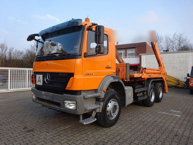 Mercedes-Benz 2633 Axor - Skip loader - Camion multibenne: photos 2 Mercedes-Benz 2633 Axor - Skip loader - Camion multibenne: photos 2