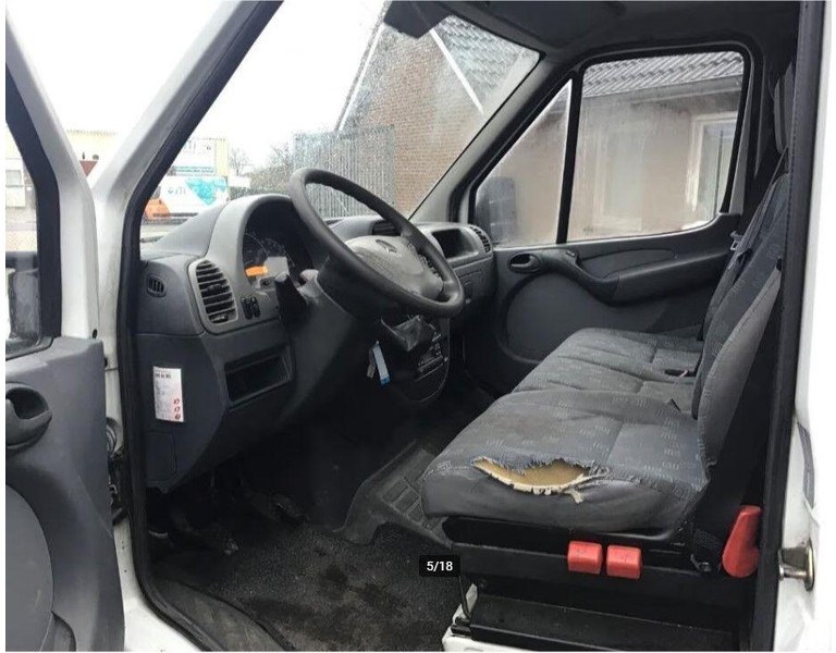 Tracteur routier BE Mercedes-Benz 413 CDI BE Mini Trekker + Workshop Trailer: photos 14 Tracteur routier BE Mercedes-Benz 413 CDI BE Mini Trekker + Workshop Trailer: photos 14