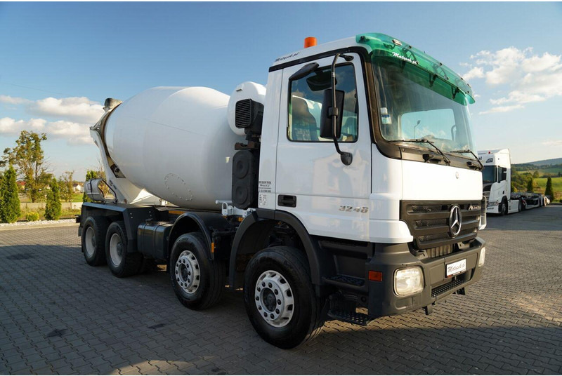 Mercedes-Benz ACTROS 3246 / BETONOMIESZARKA SCHWING STETTER / 8X4 / EPS + SPRZ - Camion malaxeur: photos 2 Mercedes-Benz ACTROS 3246 / BETONOMIESZARKA SCHWING STETTER / 8X4 / EPS + SPRZ - Camion malaxeur: photos 2