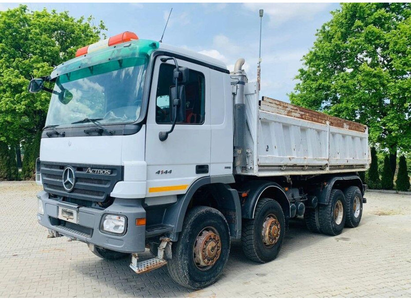 Mercedes-Benz ACTROS 4144 8x8 Tipper - Camion benne: photos 3 Mercedes-Benz ACTROS 4144 8x8 Tipper - Camion benne: photos 3
