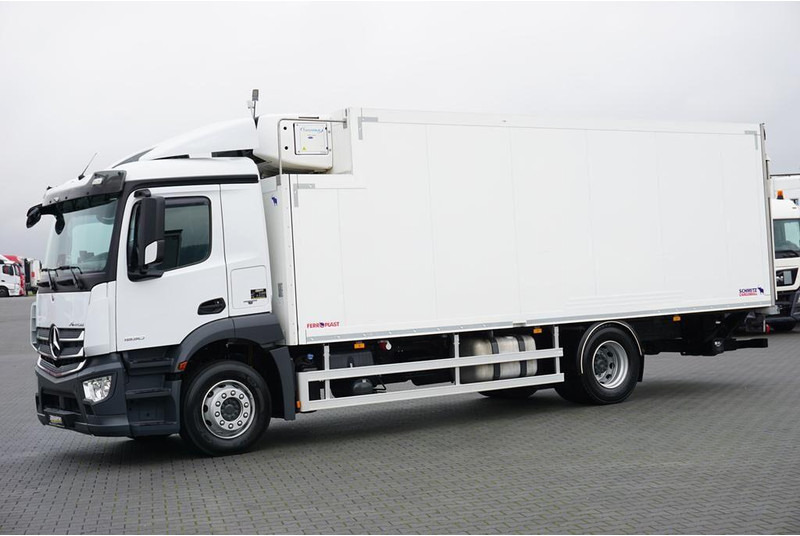 Mercedes-Benz ANTOS / 1830 / EURO 6 / CHŁODNIA + WINDA / 18 PALET - Camion frigorifique: photos 3 Mercedes-Benz ANTOS / 1830 / EURO 6 / CHŁODNIA + WINDA / 18 PALET - Camion frigorifique: photos 3