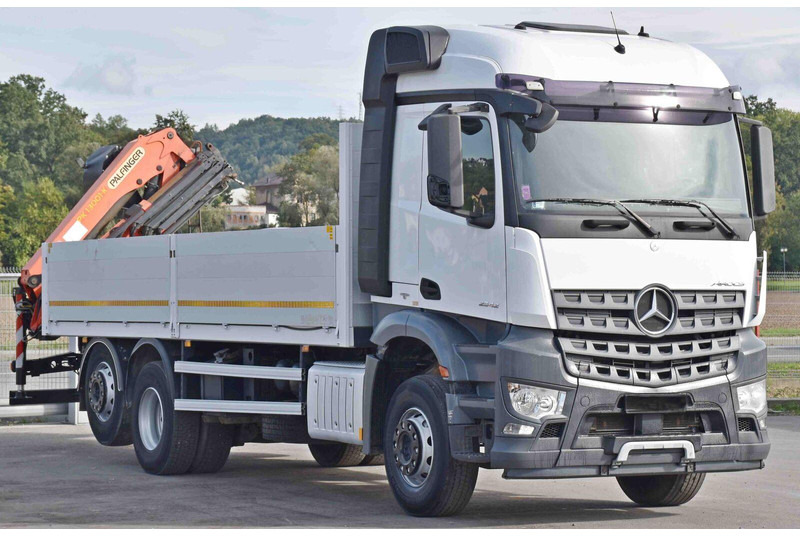 Mercedes-Benz AROCS 2542 - Camion plateau, Camion grue: photos 3 Mercedes-Benz AROCS 2542 - Camion plateau, Camion grue: photos 3