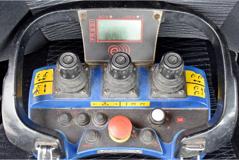 Mercedes-Benz AROCS 2635* FASSI F165AZ.0.22 + FUNK * 6x4 - crédit-bail Mercedes-Benz AROCS 2635* FASSI F165AZ.0.22 + FUNK * 6x4: photos 14