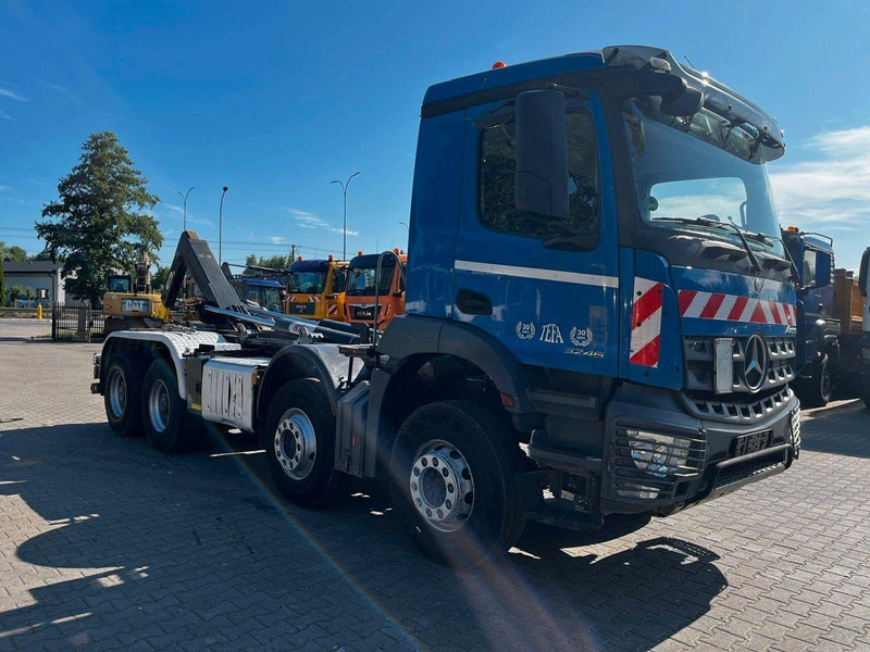 Mercedes-Benz AROCS 3246 8X4 ABROLLKIPPER HYVALIFT 26.57 - Camion ampliroll: photos 2 Mercedes-Benz AROCS 3246 8X4 ABROLLKIPPER HYVALIFT 26.57 - Camion ampliroll: photos 2