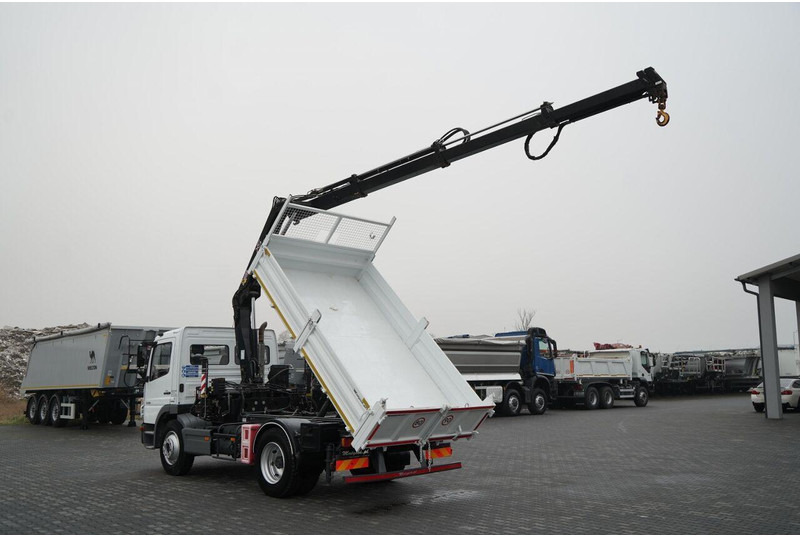 Mercedes-Benz ATEGO 1218 / 4x2 / WYWROTKA + HDS HIAB 0088 BS-3 / PILOT /MANU - Camion benne, Camion grue: photos 3 Mercedes-Benz ATEGO 1218 / 4x2 / WYWROTKA + HDS HIAB 0088 BS-3 / PILOT /MANU - Camion benne, Camion grue: photos 3